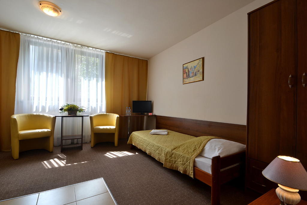 Arka Krakow Bed & Breakfast Room photo